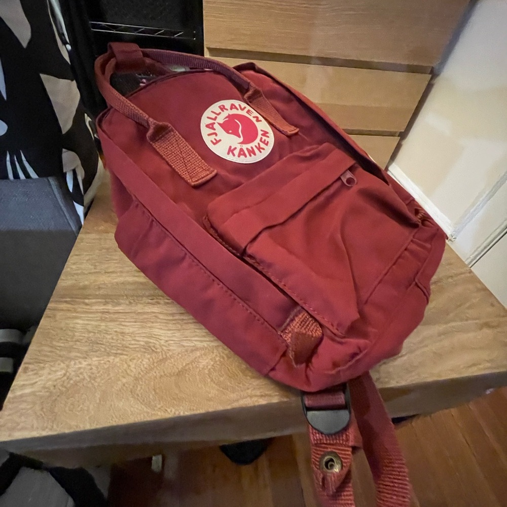 Fjallraven Mini Ox Red bag